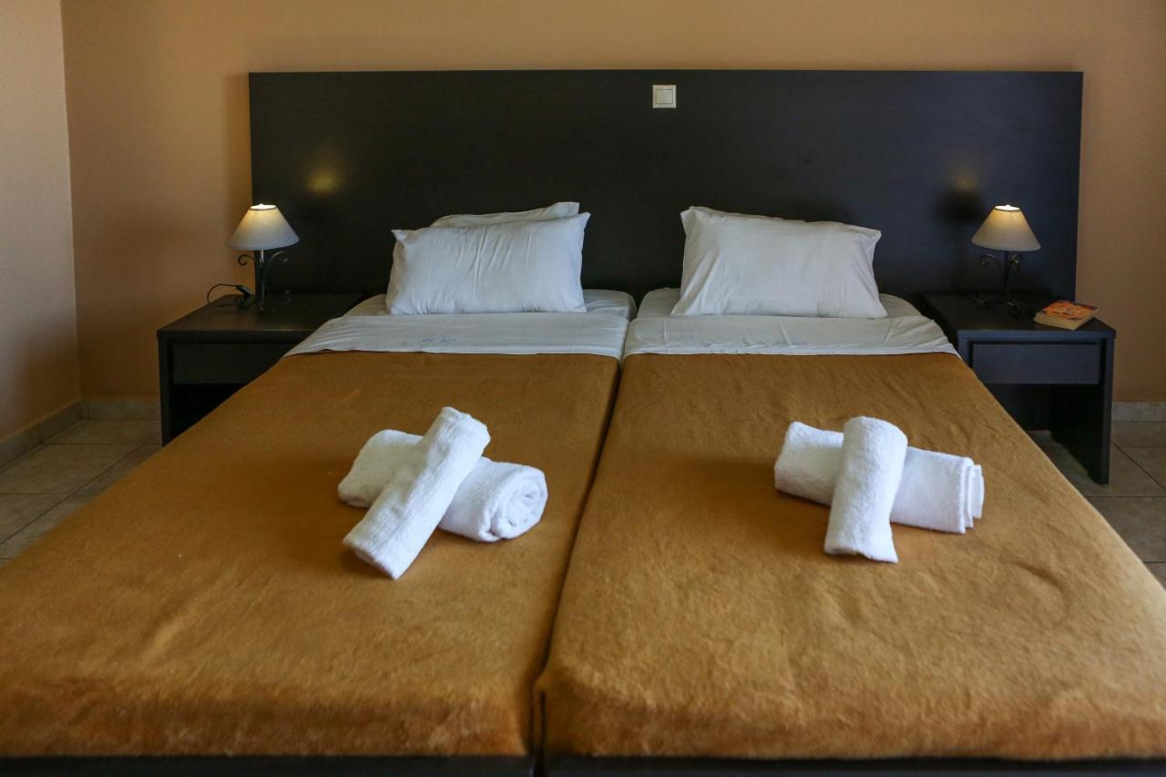 Triple Room with Sea View