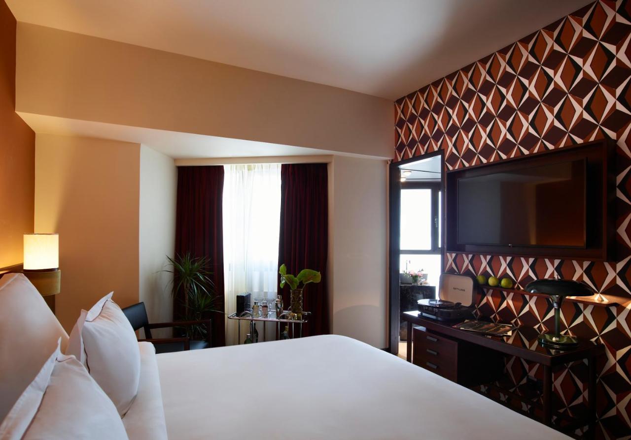 Quarto Clássico com Cama King-size ou 2 de Solteiro