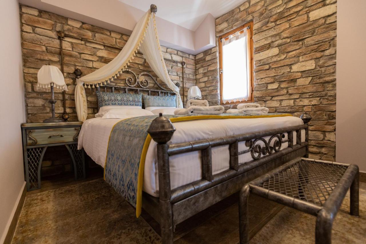 Double Room Mountain View