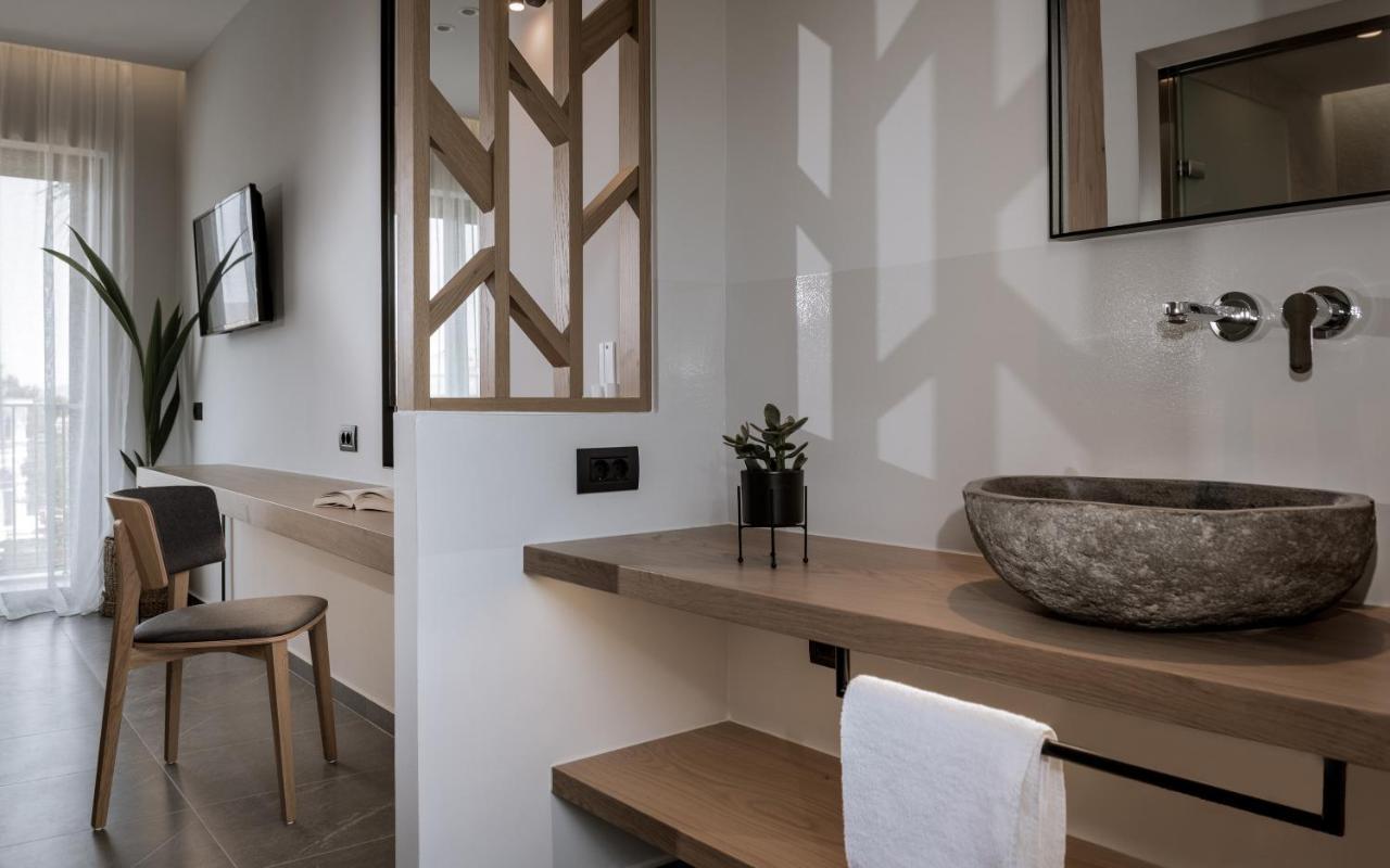 Deluxe Double or Twin Room Garden View