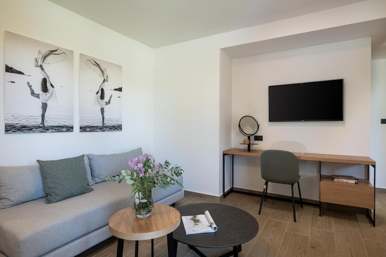 Superior one Bedroom Apartment - pool view,1008986719:JPEG