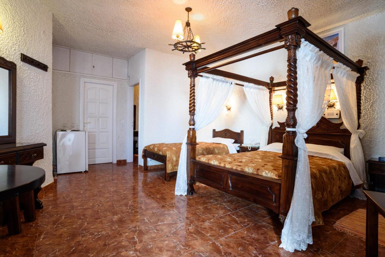Standard Family Room