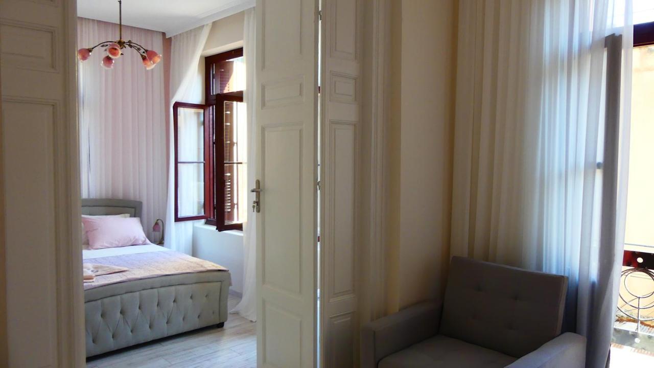 Junior Suite with Balcony,1055718781:JPEG