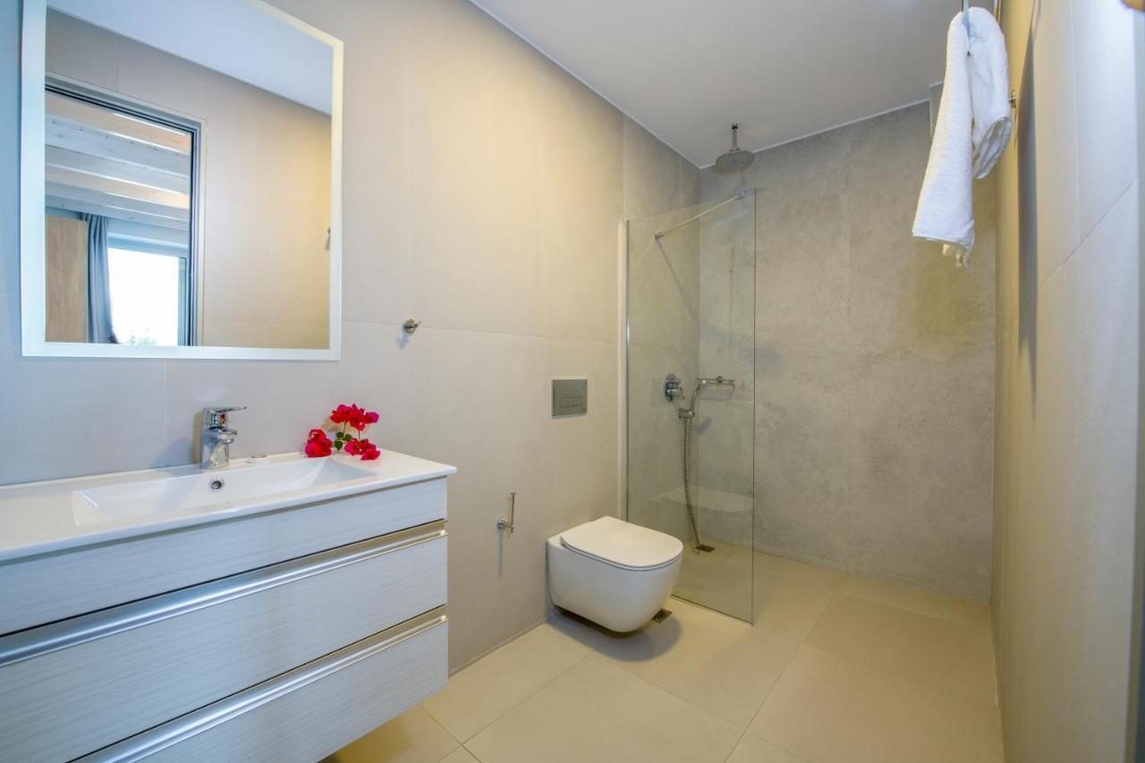 Maisonette-Apartment mit eigenem Pool