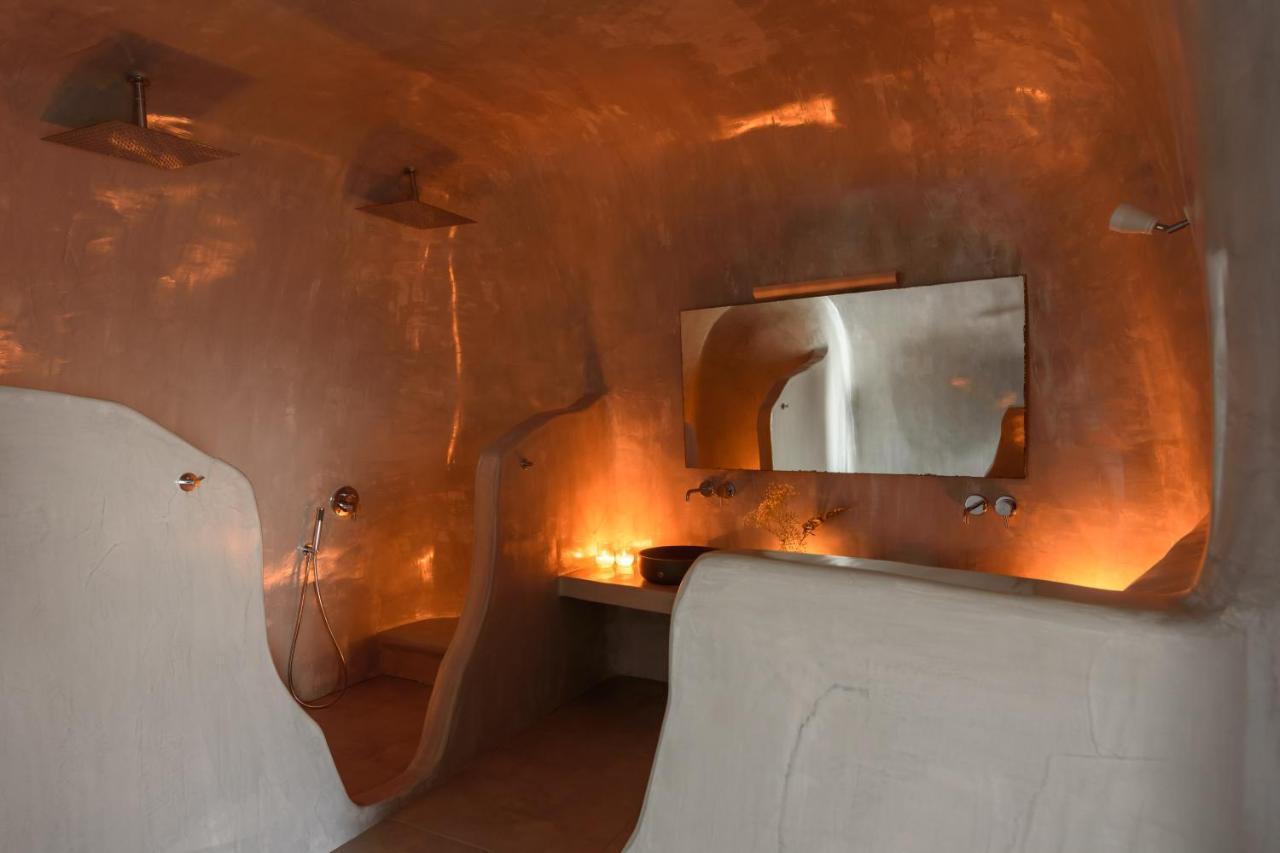 Cave Suite Caldera View Hot Tub