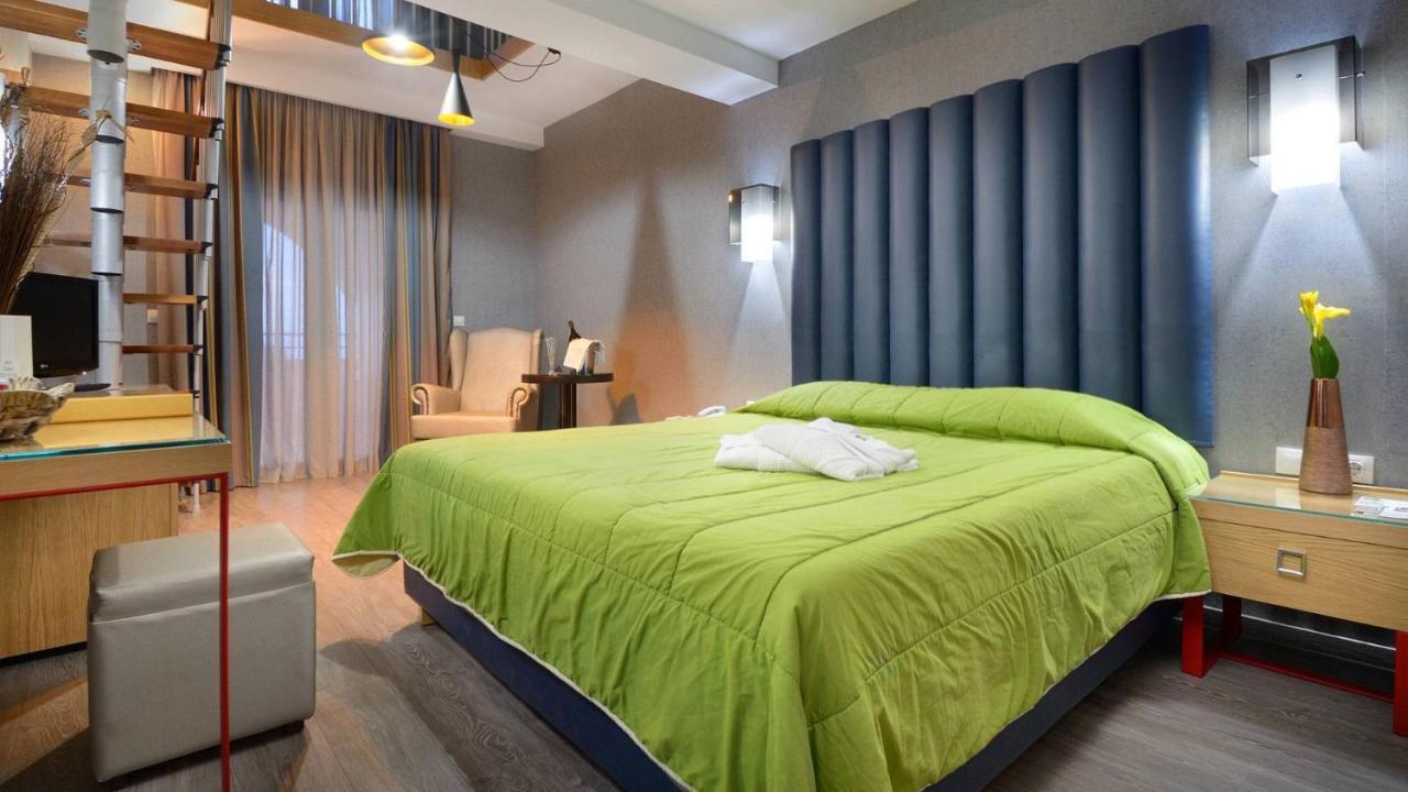 Superior Maisonette,1087868218:JPEG