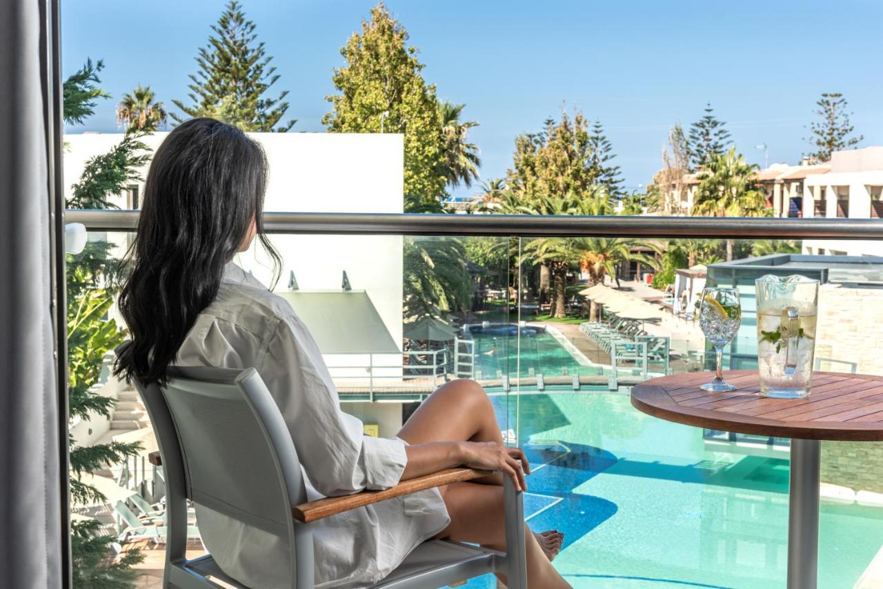 Chambre de Luxe - Vue sur Piscine