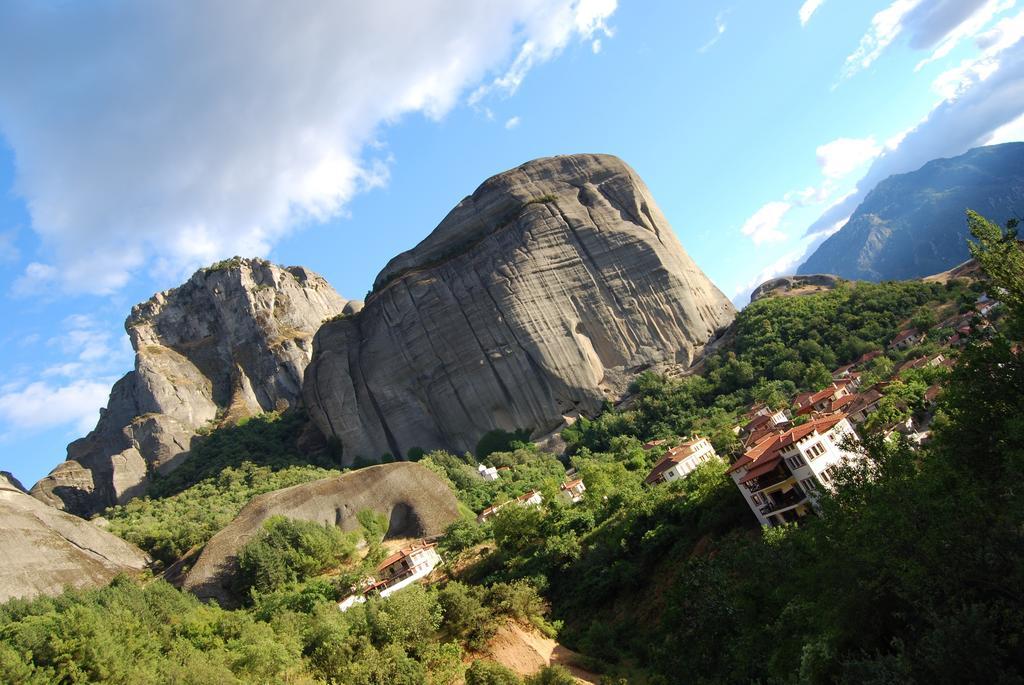 Double or Twin Room with Balcony and Panoramic Meteora View