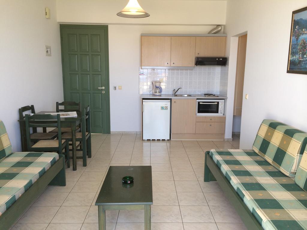 One-Bedroom Apartment,110219118:JPEG