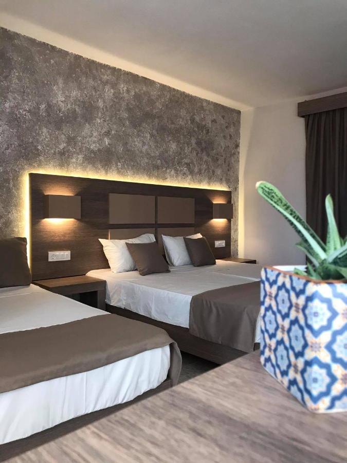 Deluxe Triple Room,1114595121:JPEG