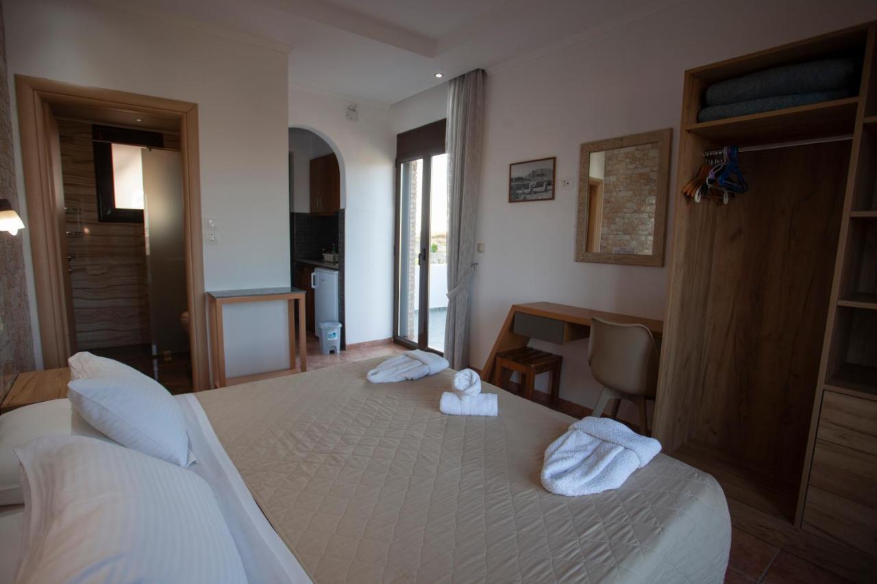 Double Room with Terrace,1115946939:JPEG