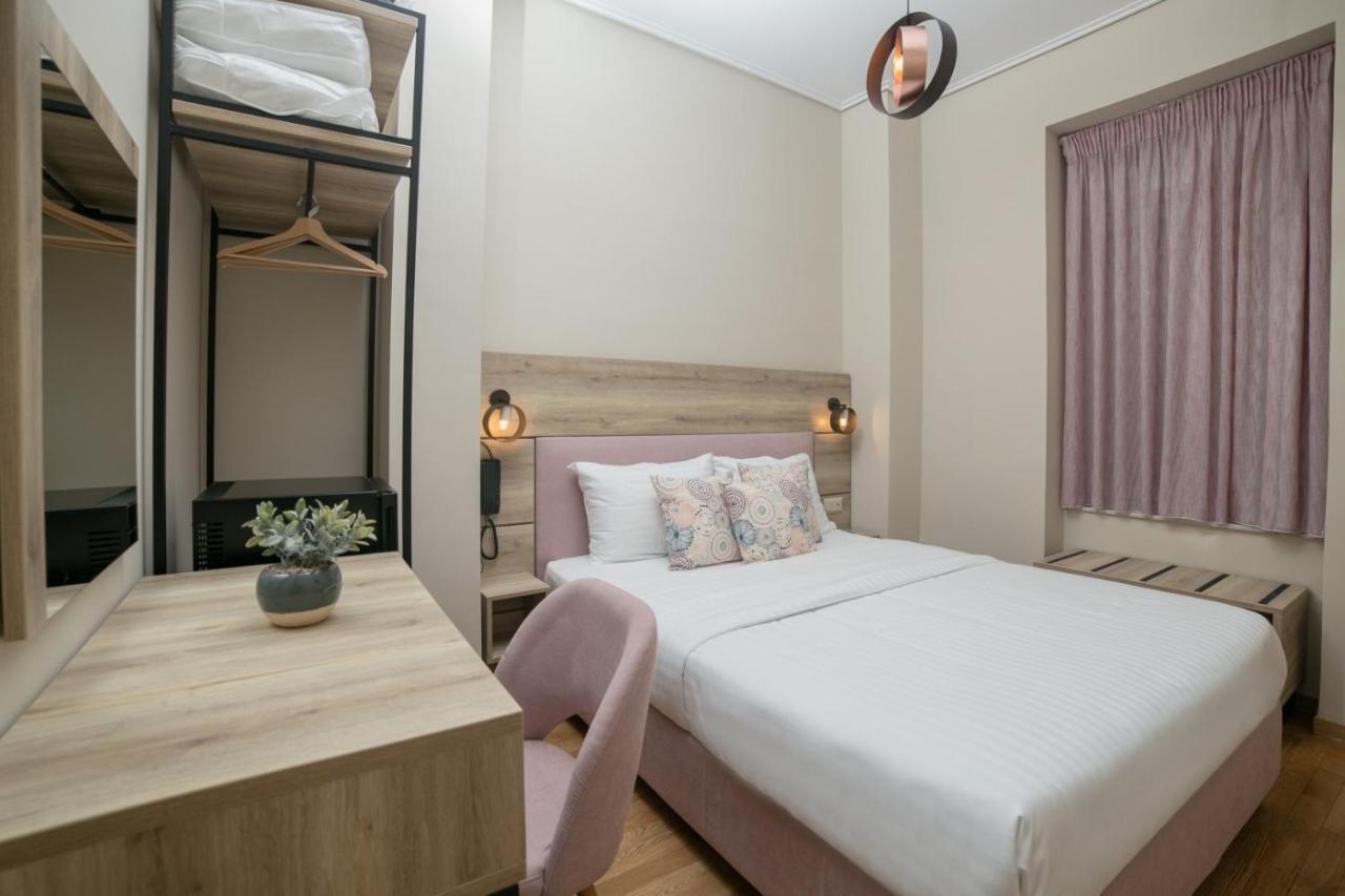 Quarto com Cama de Casal ou 2 de Solteiro