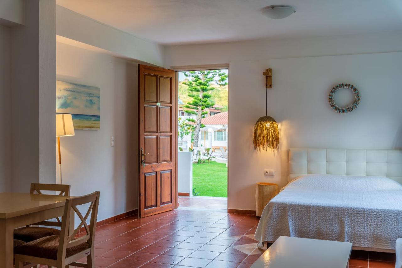 Deluxe Apartment,1117755021:JPEG