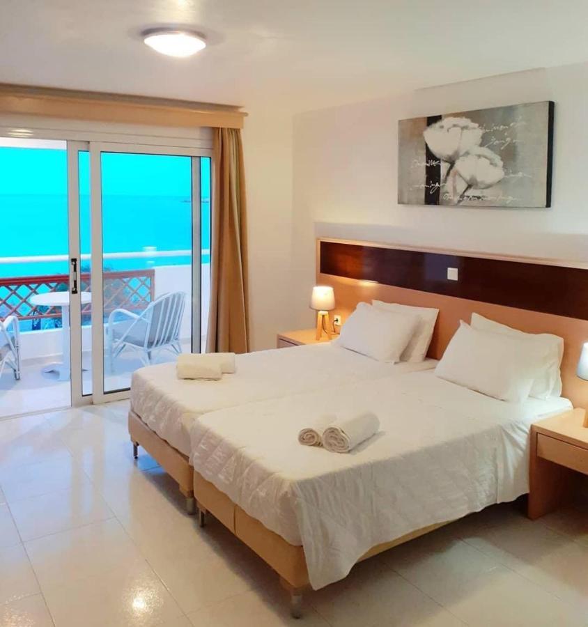 Deluxe Tweepersoonskamer met 1 of 2 Bedden en Uitzicht op Zee