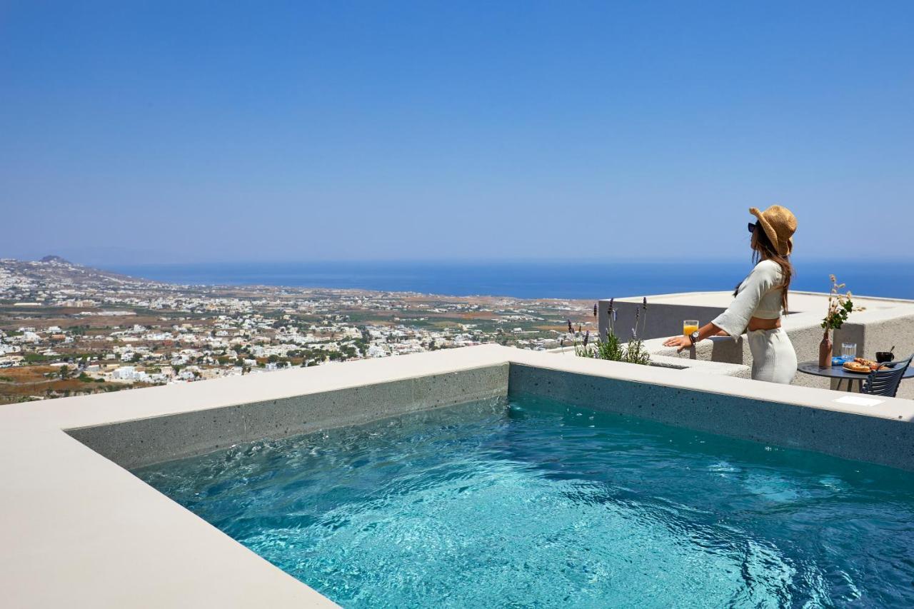 3Sixty Suite Outdoor Hot Tub