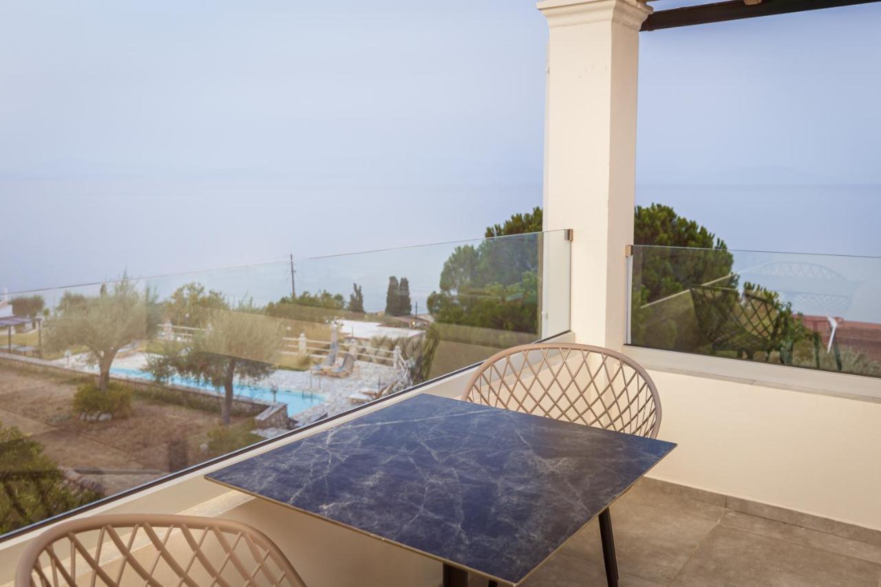 Suite with Sea View