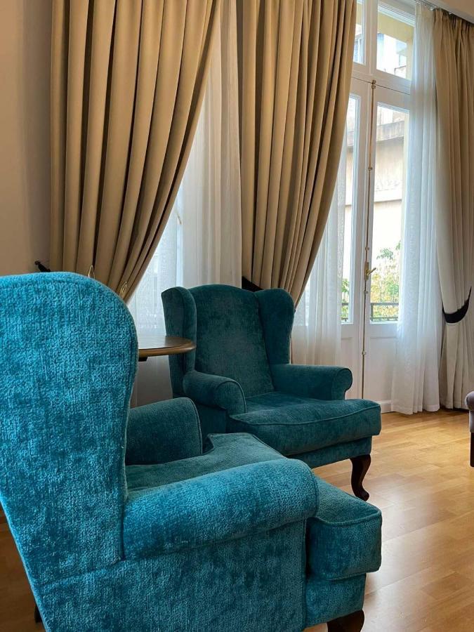 Suite d'Angle Demeure de Caractère avec Balcon