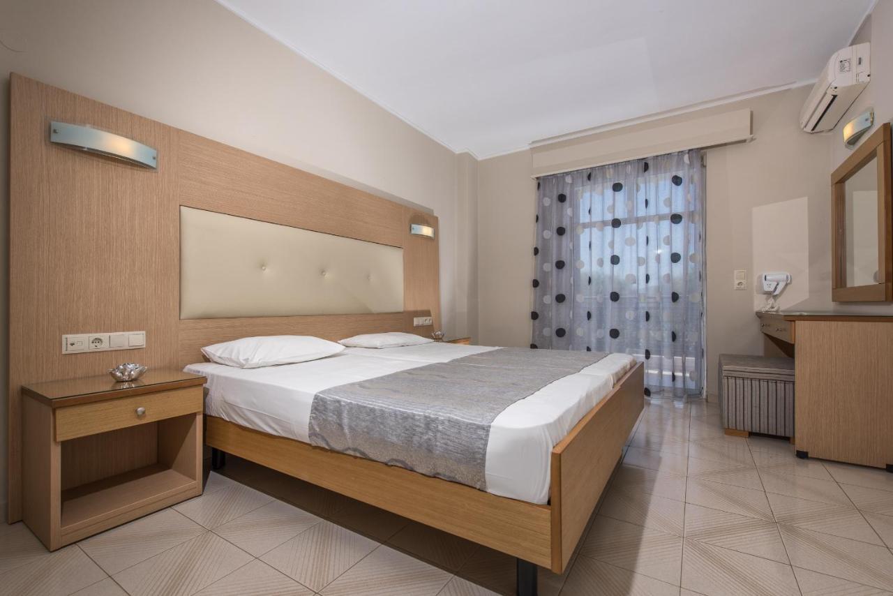 Double or Twin Room Garden View