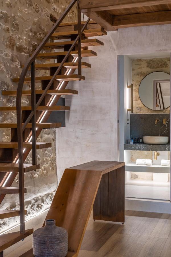 Superior Suite Split Level Ino