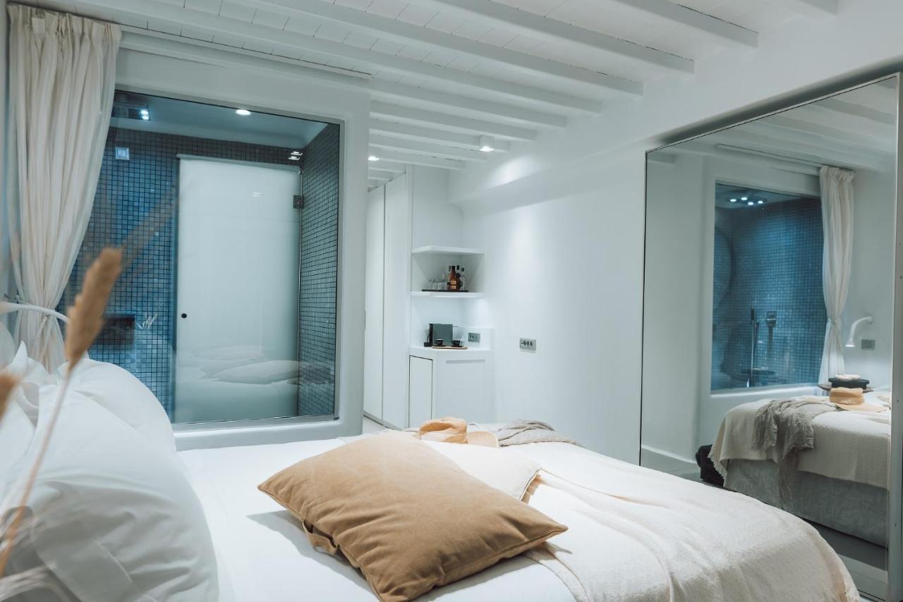 Deluxe Double Room with Hot Tub
