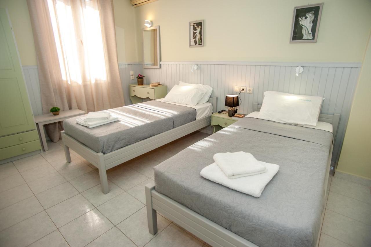 Triple Room Terrace