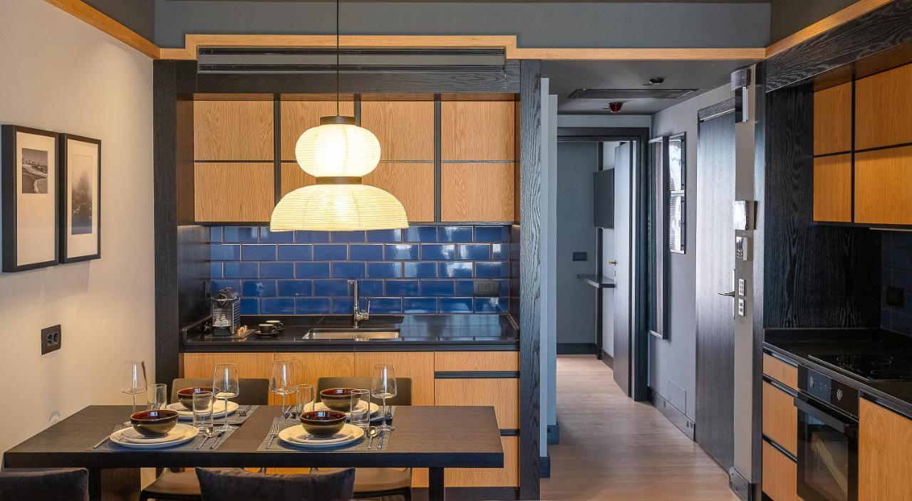 Signature Penthouse Suite