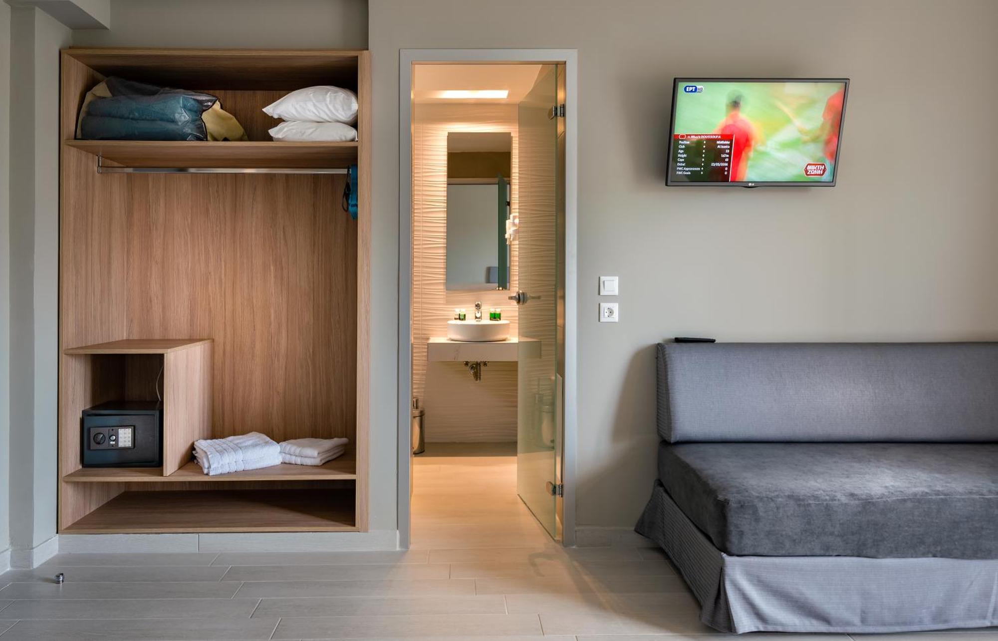 DOUBLE ROOM (Ground Floor)