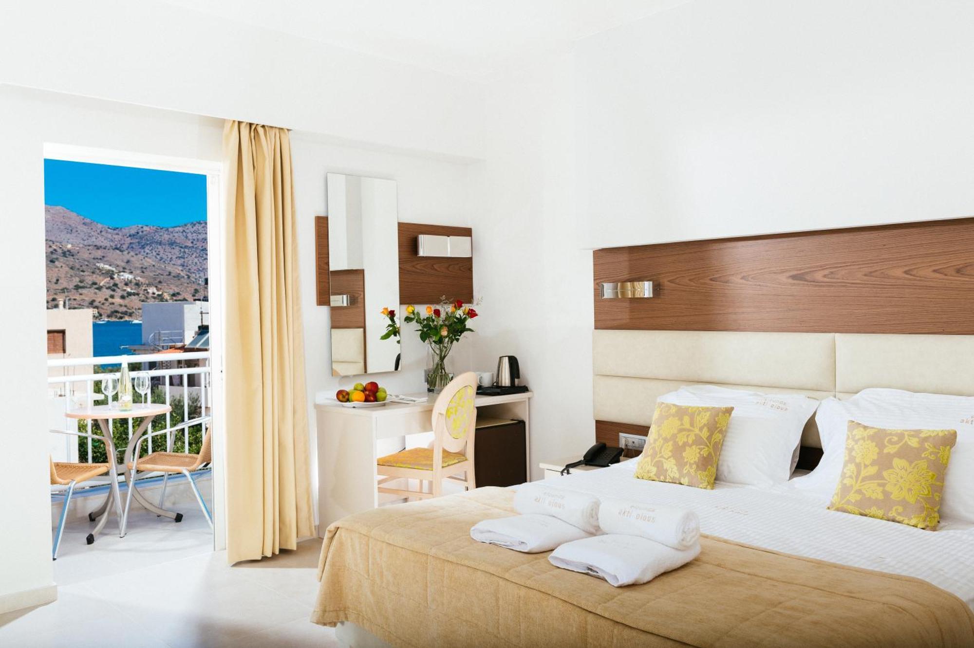 Triple Room,255023617:JPEG
