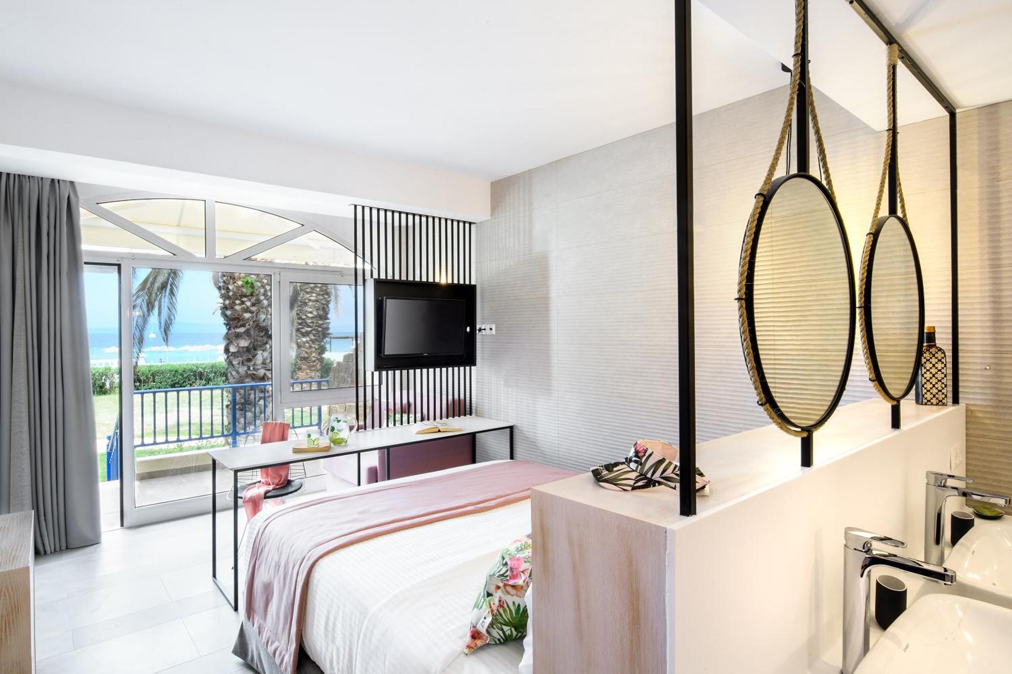 Triple Room Sea View