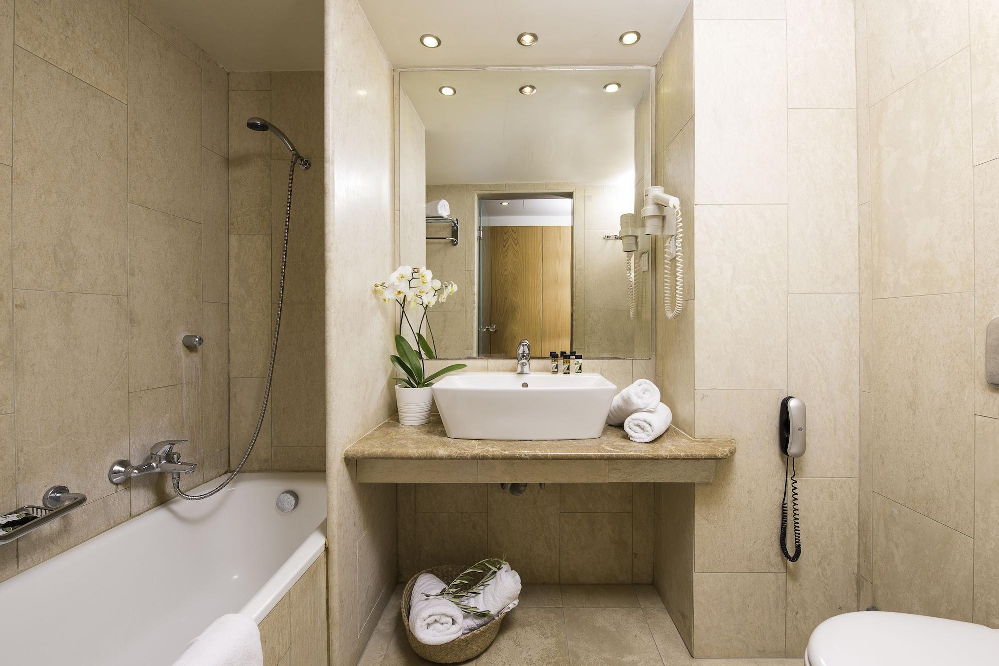 Double or Twin Room Inland View,1273313305:JPEG