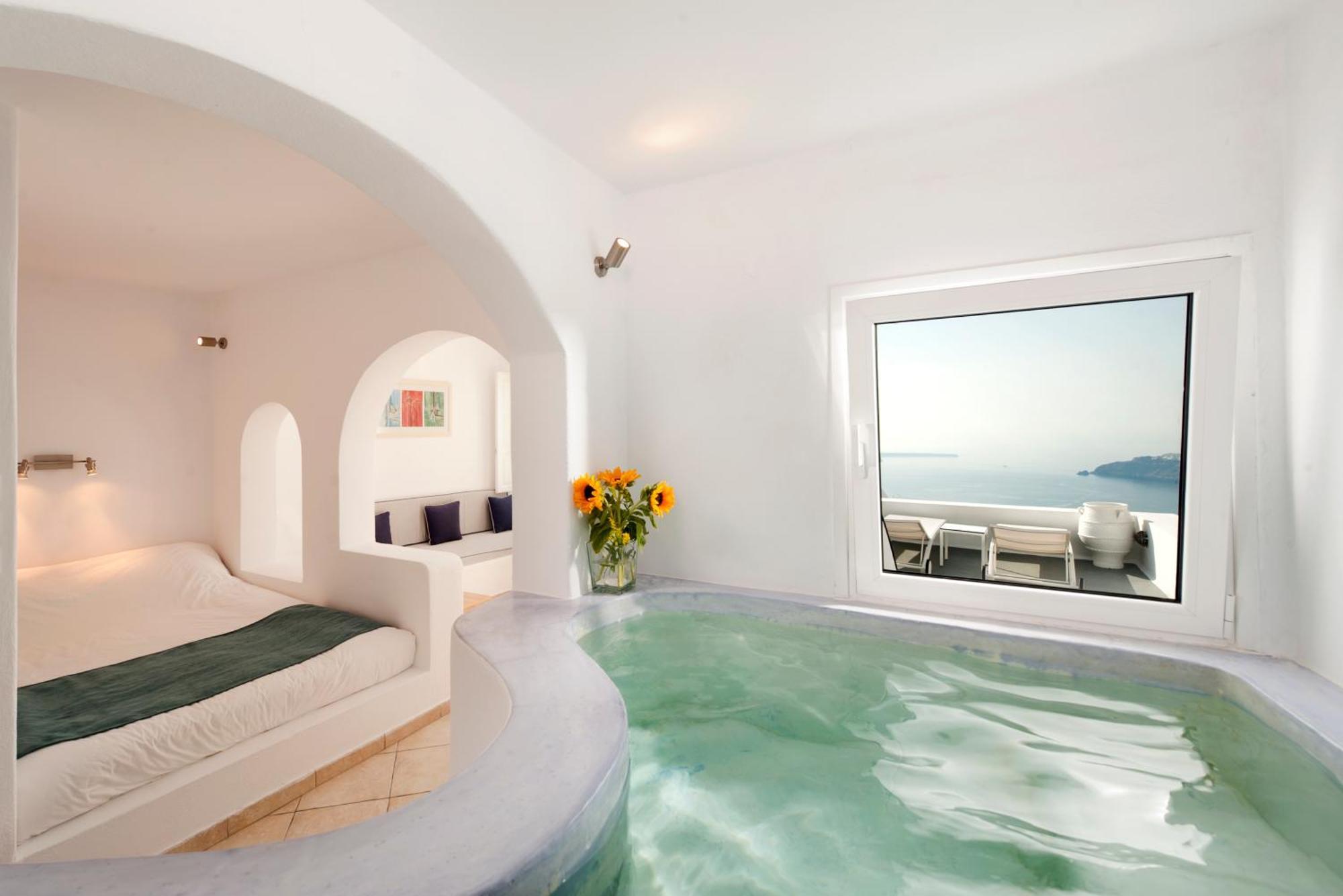 Honeymoon Double Room Heated Whirlpool Caldera Sunset View