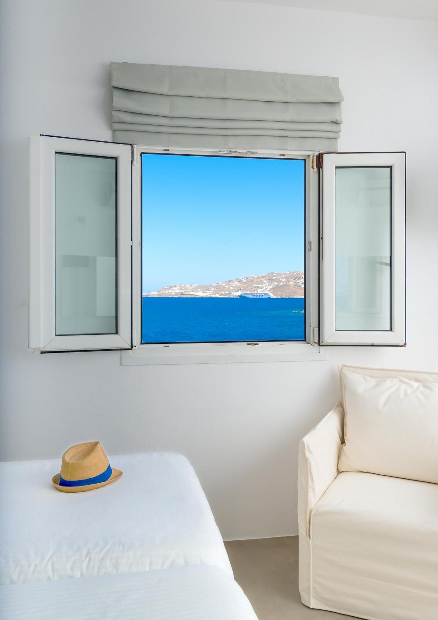 Classic Room Balcony & Sea View