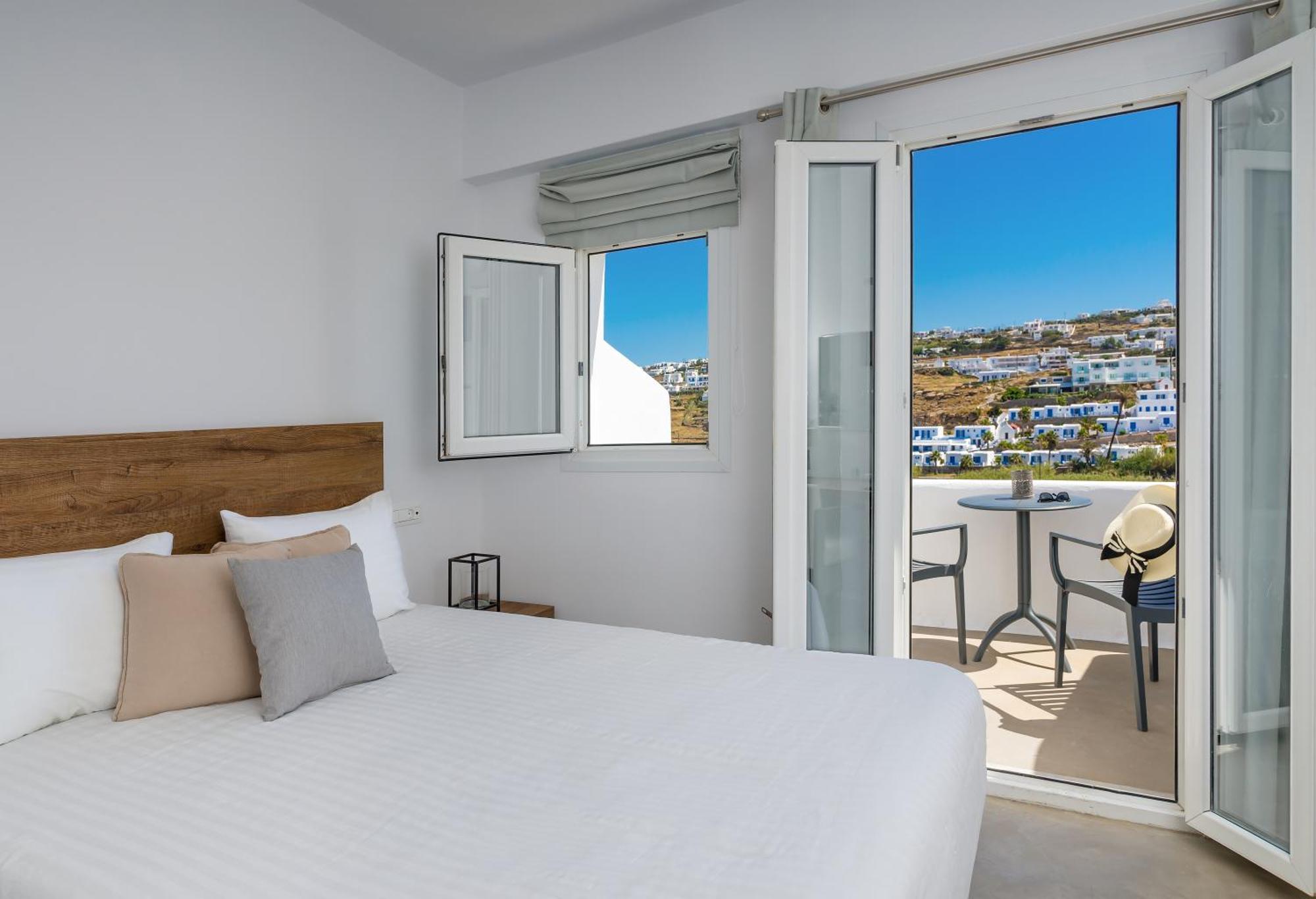 Classic Room Balcony & Sea View
