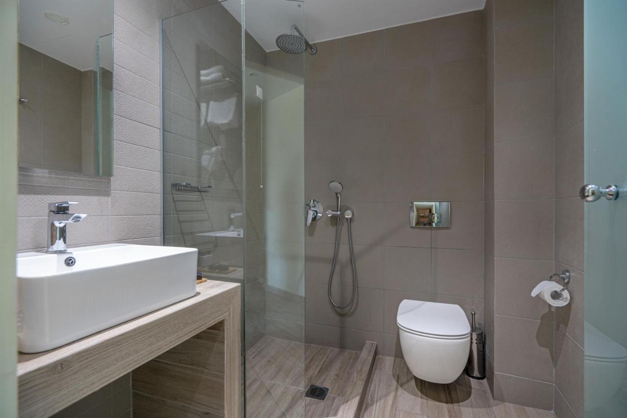 King Suite Balcony & Side Sea View
