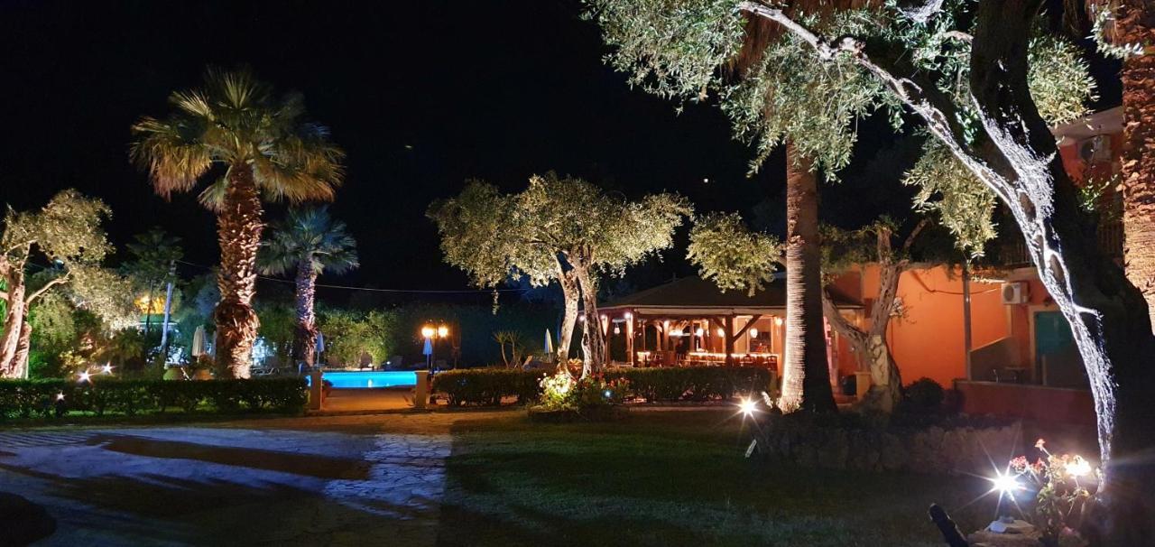 Twin Studio,1240931389:JPEG