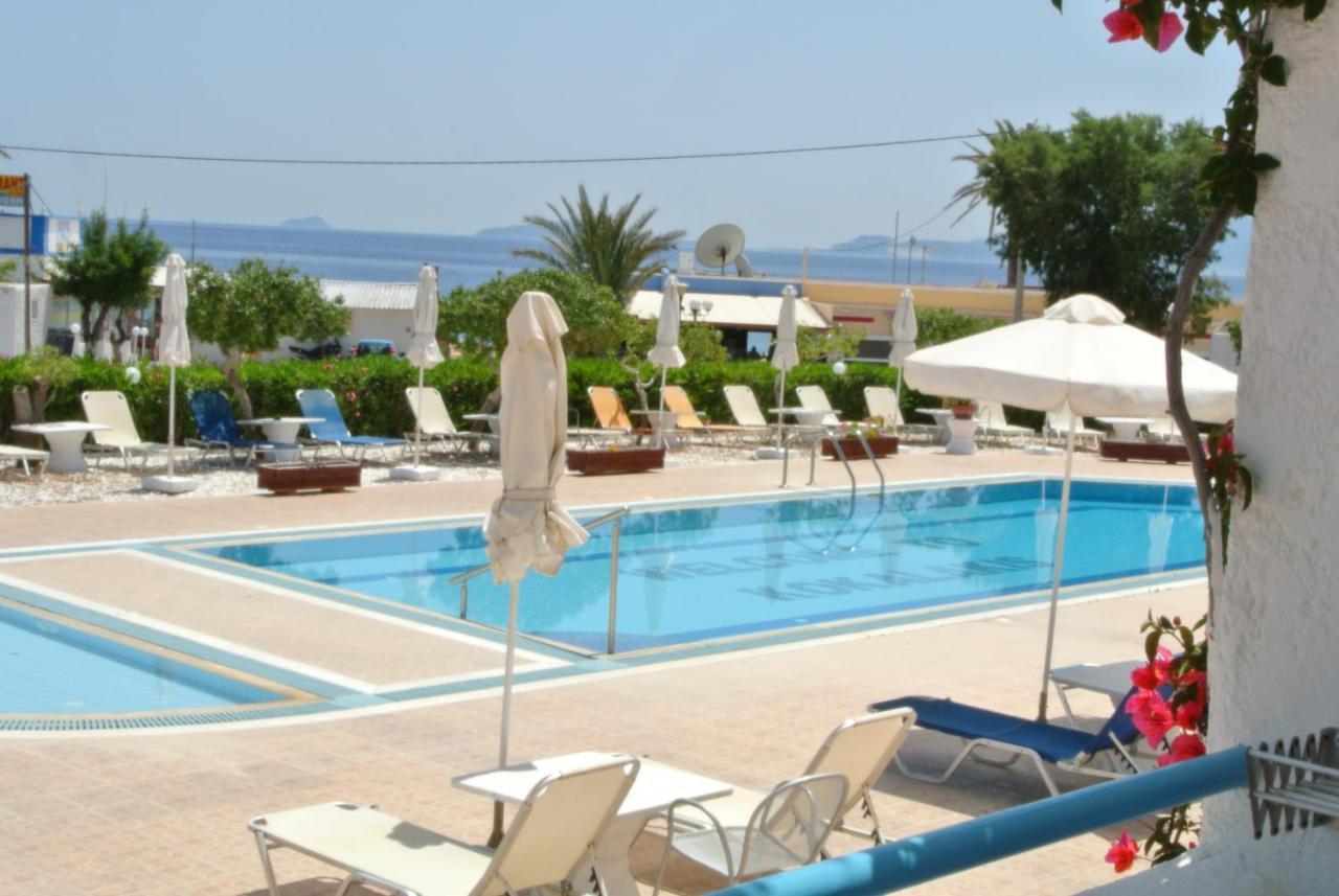 Double or Twin Room Pool Sea View,1244442595:JPEG