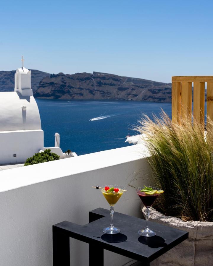 Blue Horizon with Plunge Pool and Caldera views
