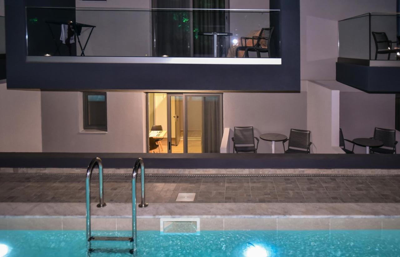 Double Studio/Semi Basement,1246442617:JPEG