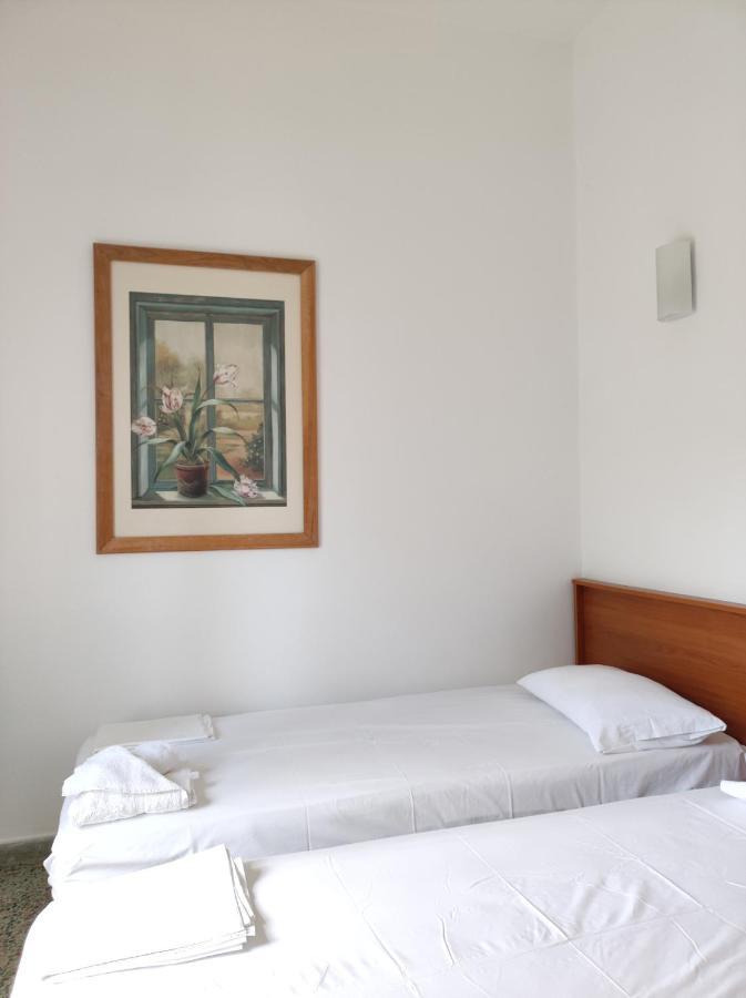 Twin Room,1248038791:JPEG