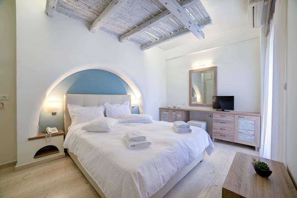 Superior Double Room with Balcony