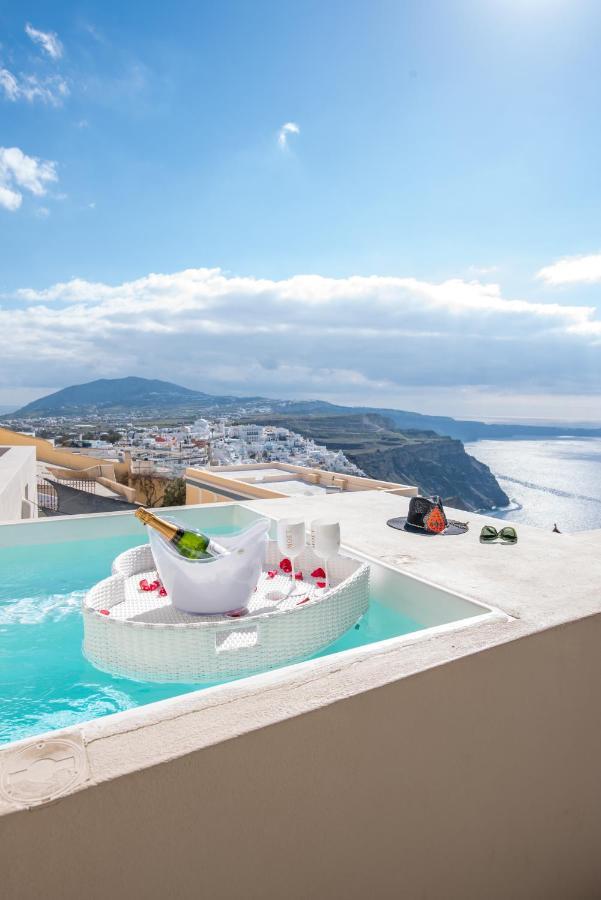 SUITE SCOGLIERA CON VISTA CALDERA E JACUZZI® ESTERNA
