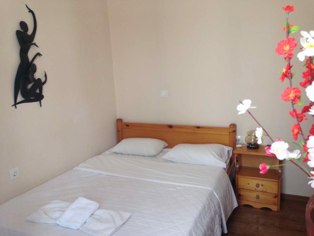 Double Room,1387041044:JPEG