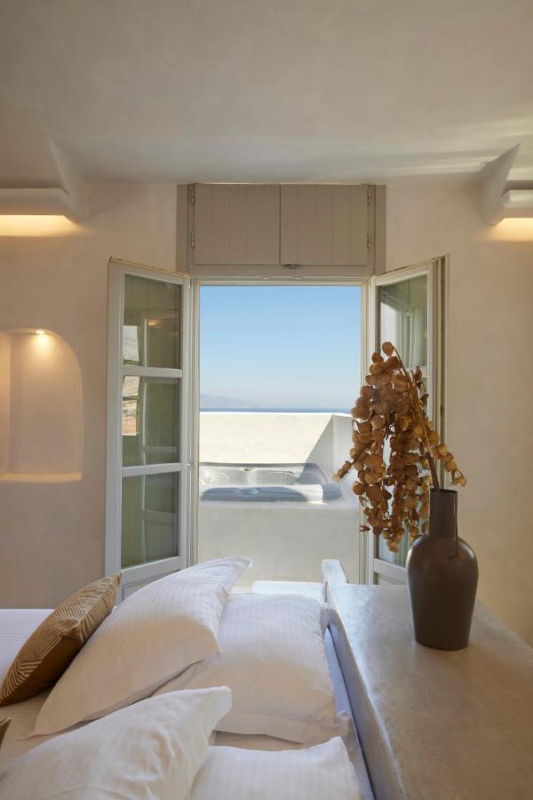 Superior Suite Sea View Outdoor Hot tub