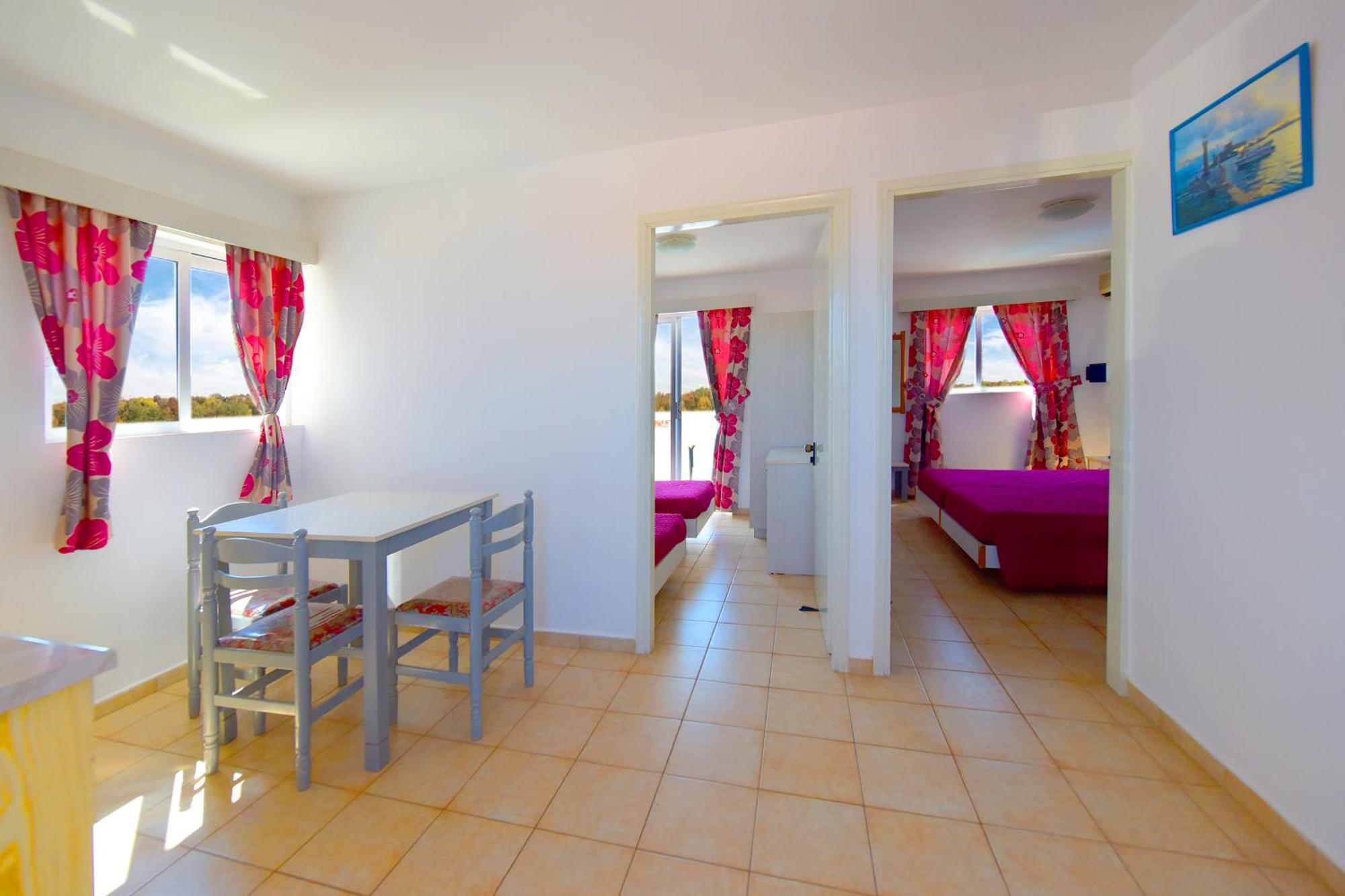 Two-Bedroom Apartment,1544684698:JPEG