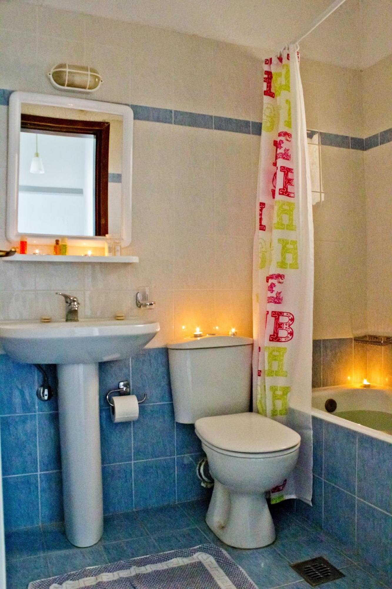 Two-Bedroom Apartment,1273364914:JPEG