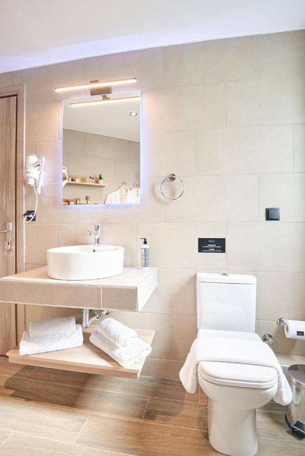 Standard Suite,1296317494:JPEG
