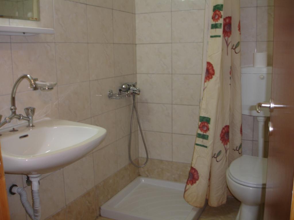 Single Room,165006276:JPEG