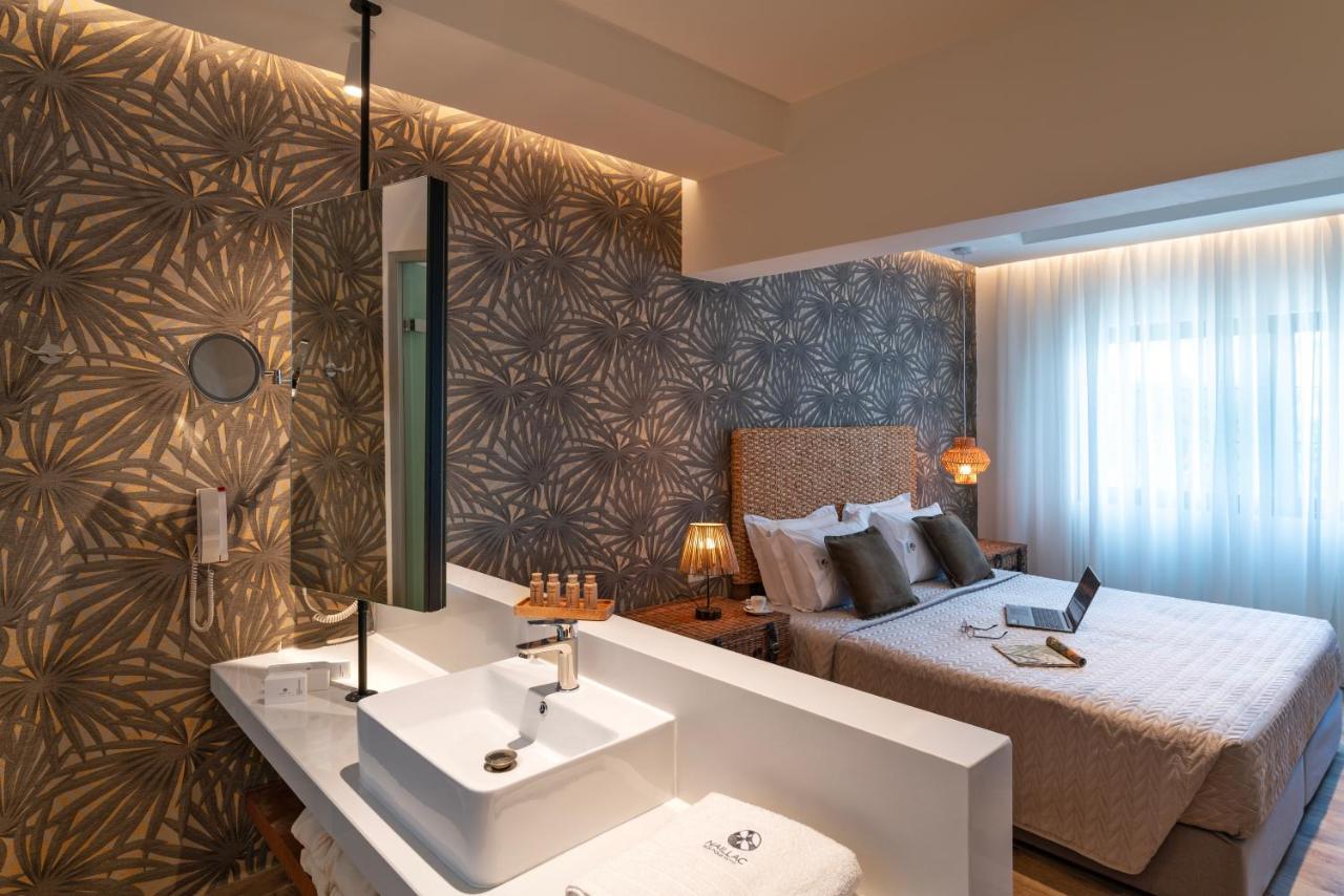 Superior Double or Twin Room with Pool View,1313487589:JPEG
