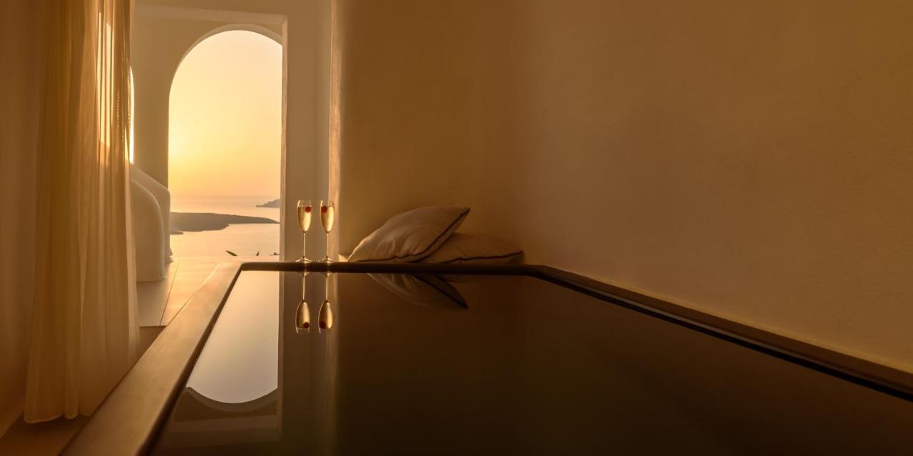 Superior Suite with Jacuzzi and Sunset View