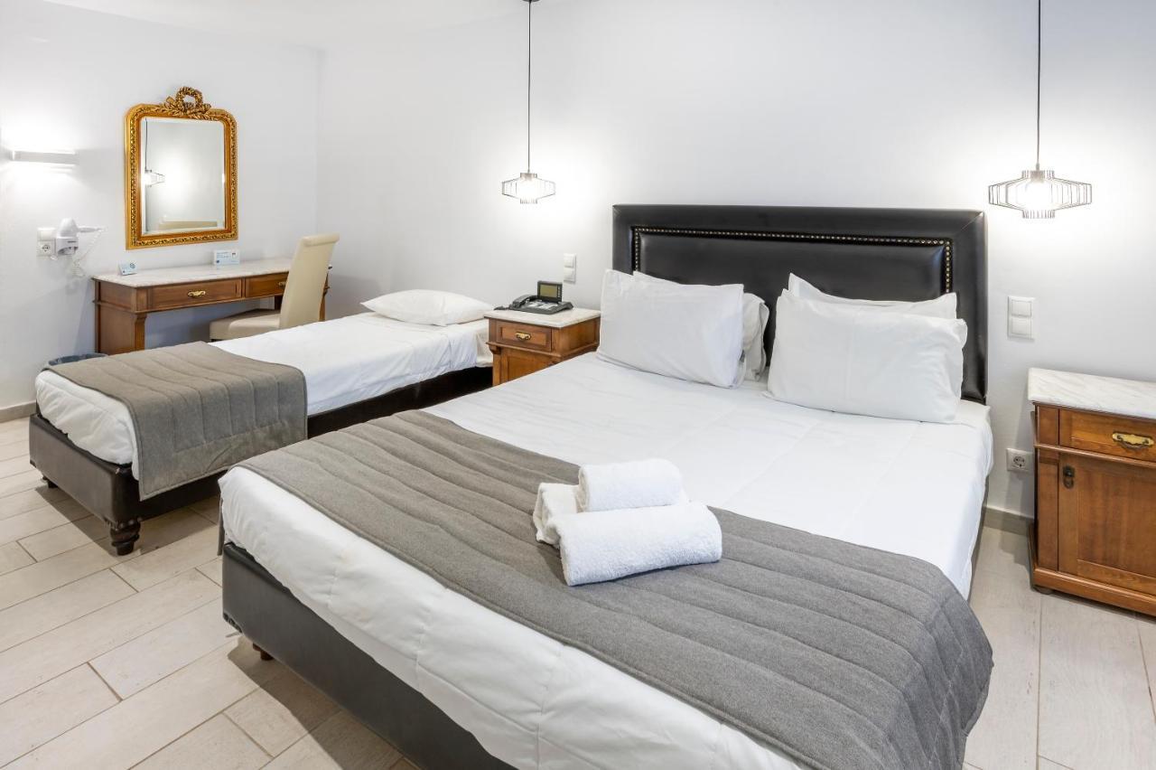 Superior Room with sharing pool and Garden View